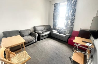 Clifton Place, Greenbank, Plymouth - Image 3